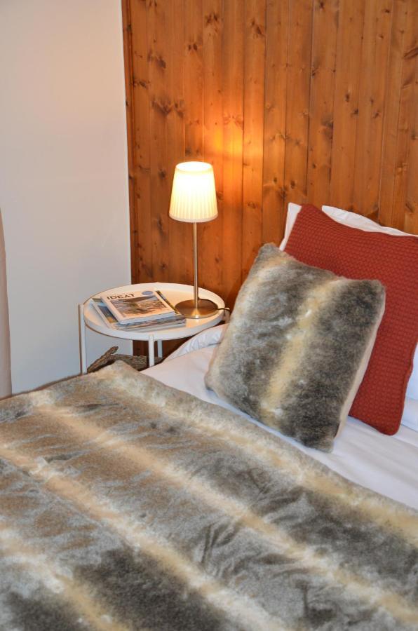 Hotel Le Cret Лес дьо Алпс Екстериор снимка