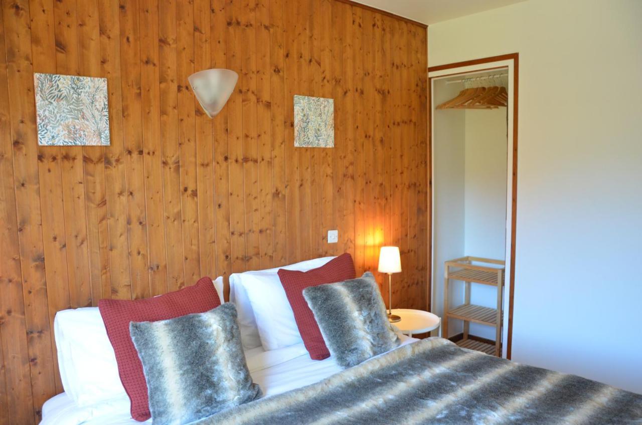 Hotel Le Cret Лес дьо Алпс Екстериор снимка