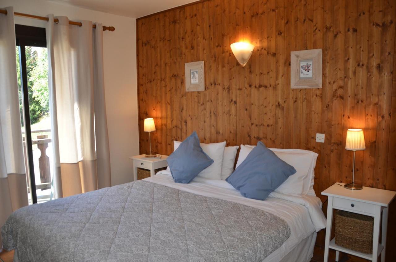 Hotel Le Cret Лес дьо Алпс Екстериор снимка