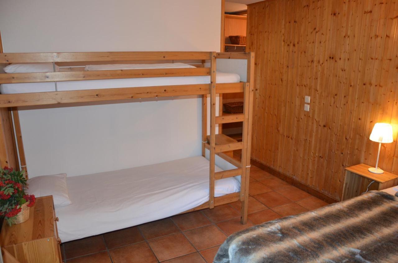 Hotel Le Cret Лес дьо Алпс Екстериор снимка