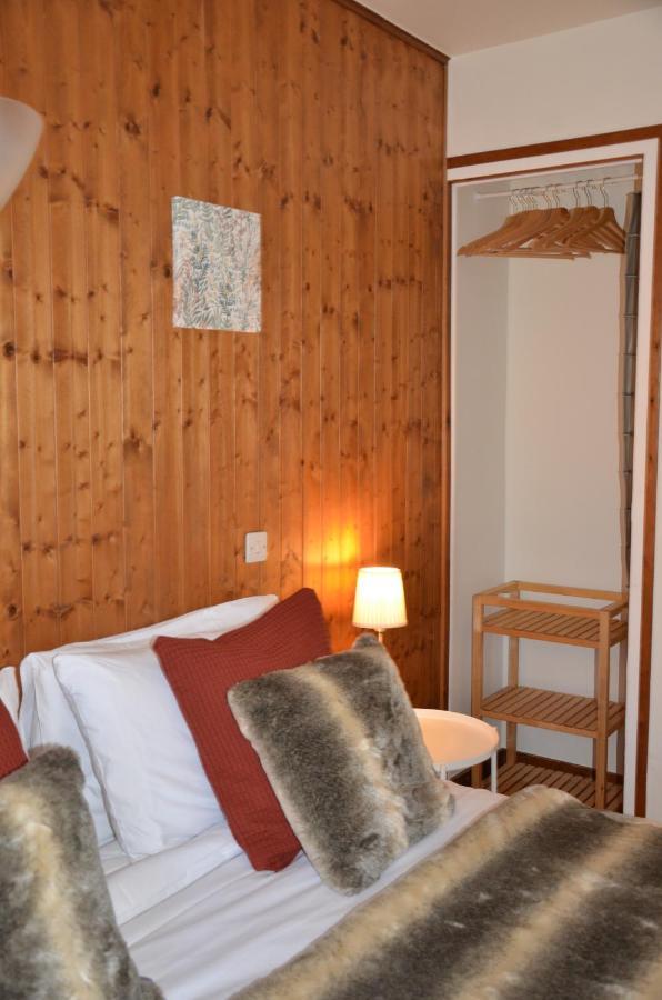 Hotel Le Cret Лес дьо Алпс Екстериор снимка