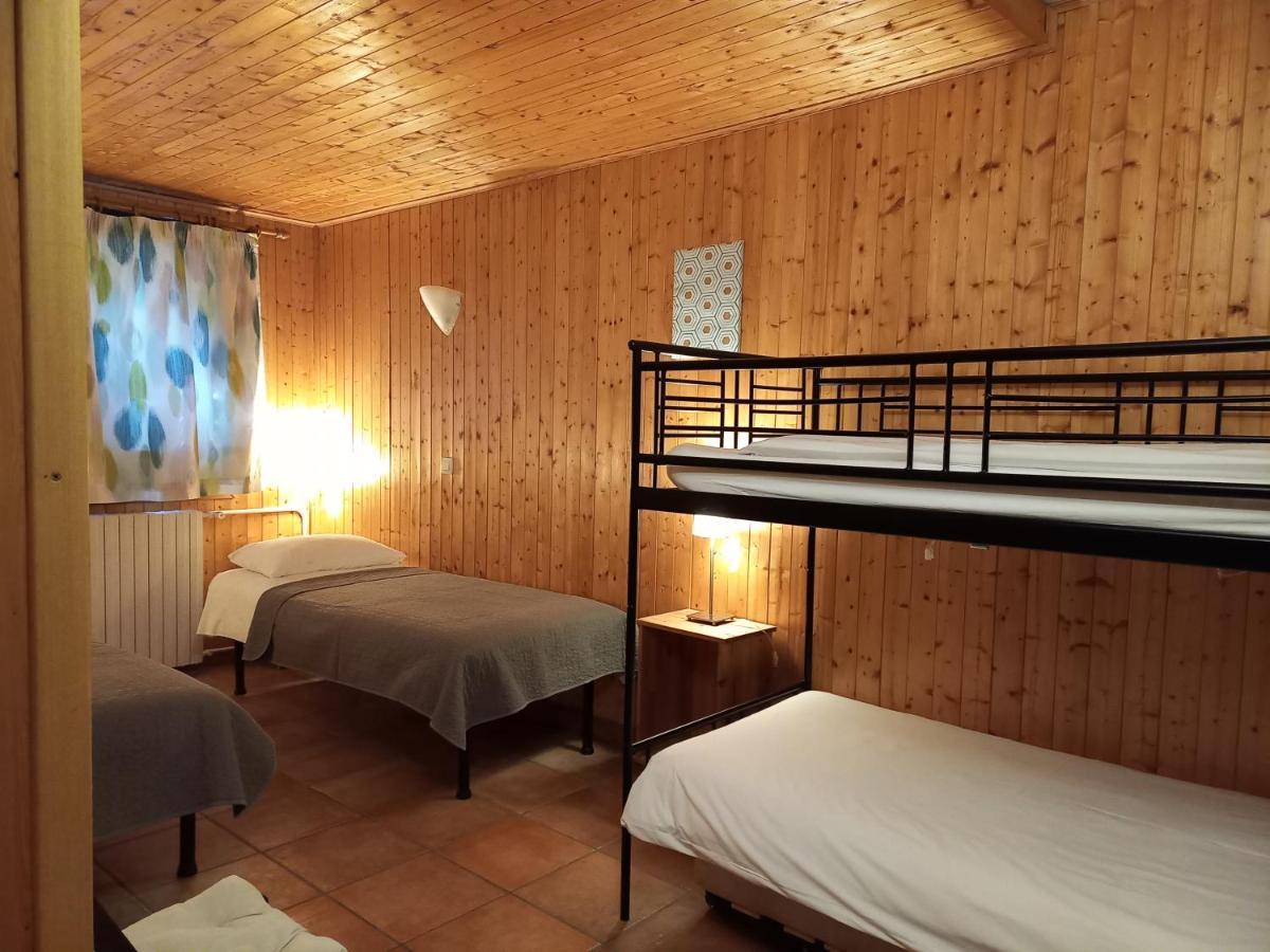 Hotel Le Cret Лес дьо Алпс Екстериор снимка